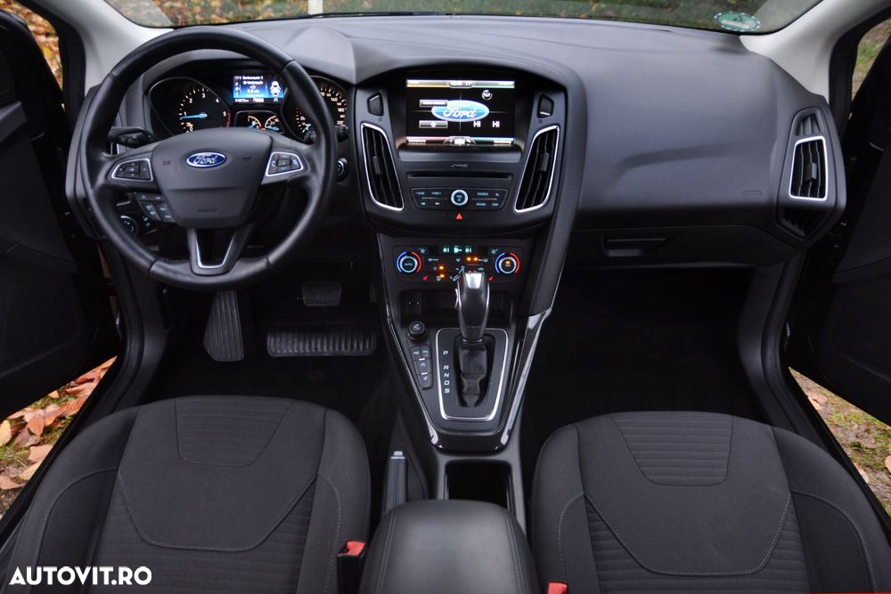 Ford Focus 2.0 TDCI Powershift Titanium - 5