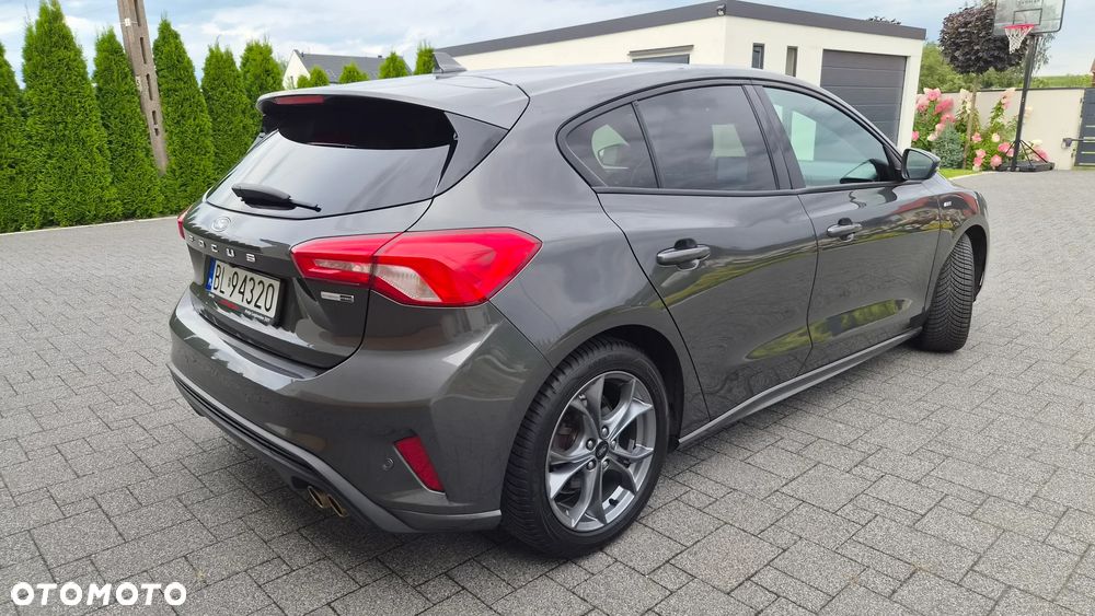 Ford Focus 1.0 EcoBoost Hybrid ST-LINE DESIGN - 27