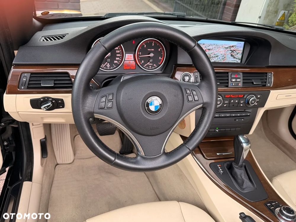 BMW Seria 3 325d Edition Exclusive - 20