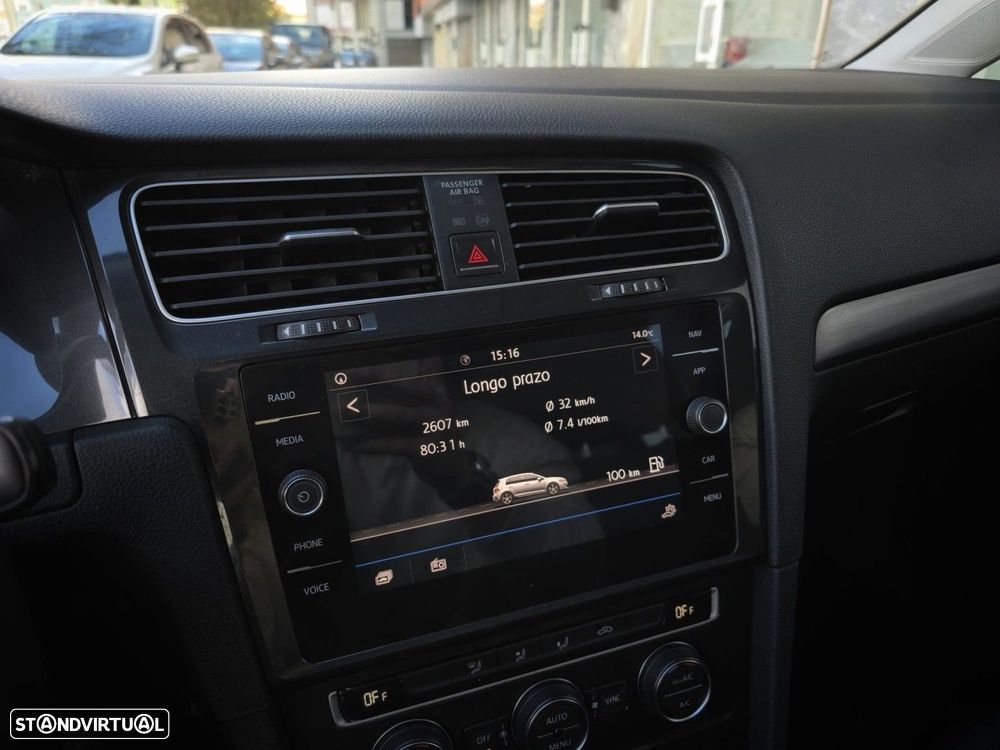 VW Golf 1.0 TSI Life - 22