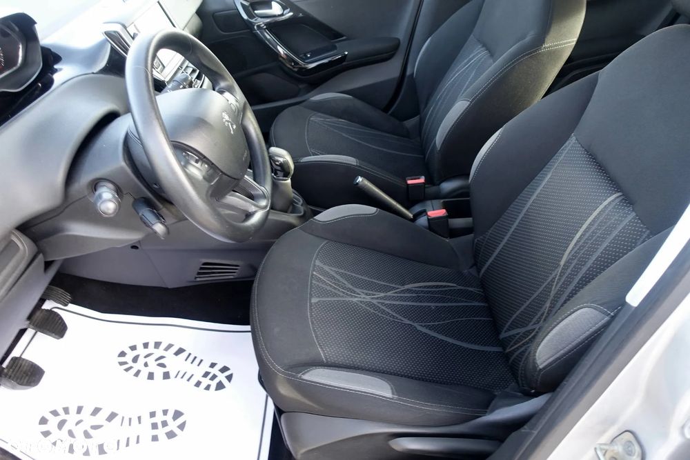 Peugeot 208 1.2 VTi Active - 10