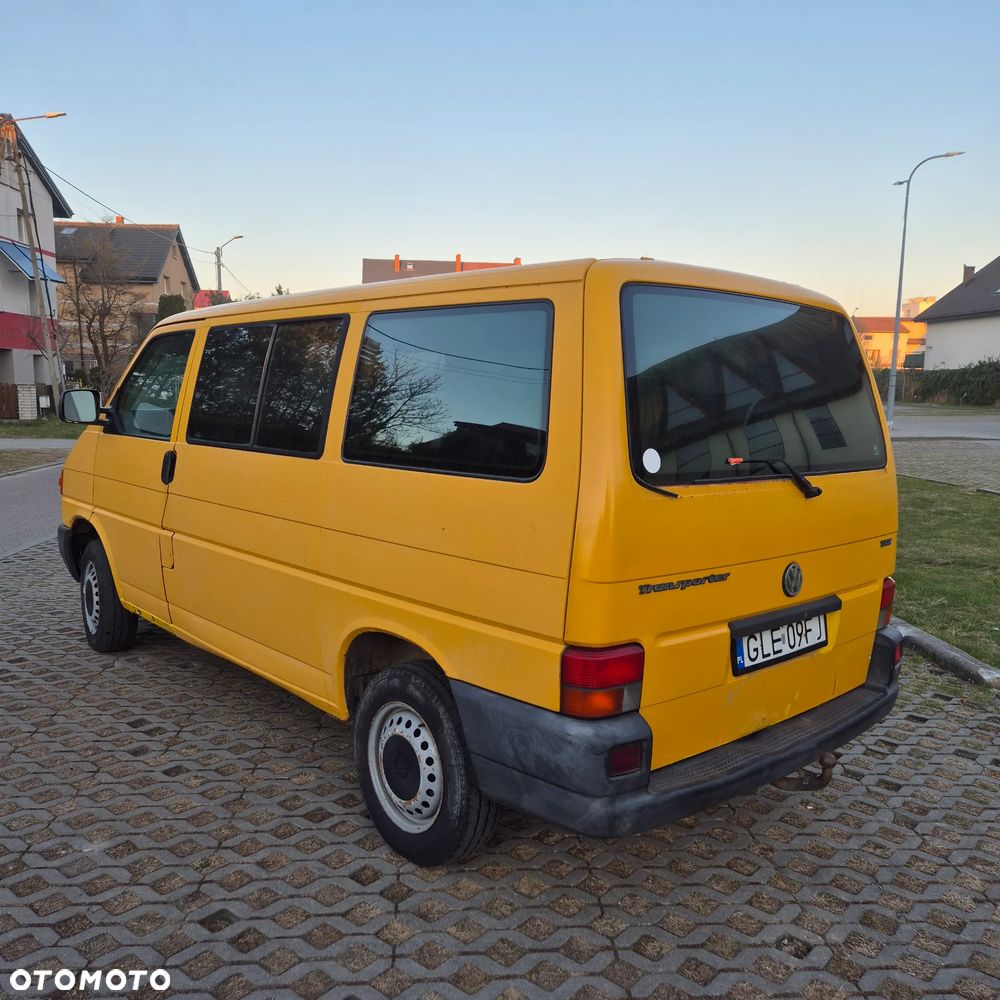 Volkswagen Transporter - 4
