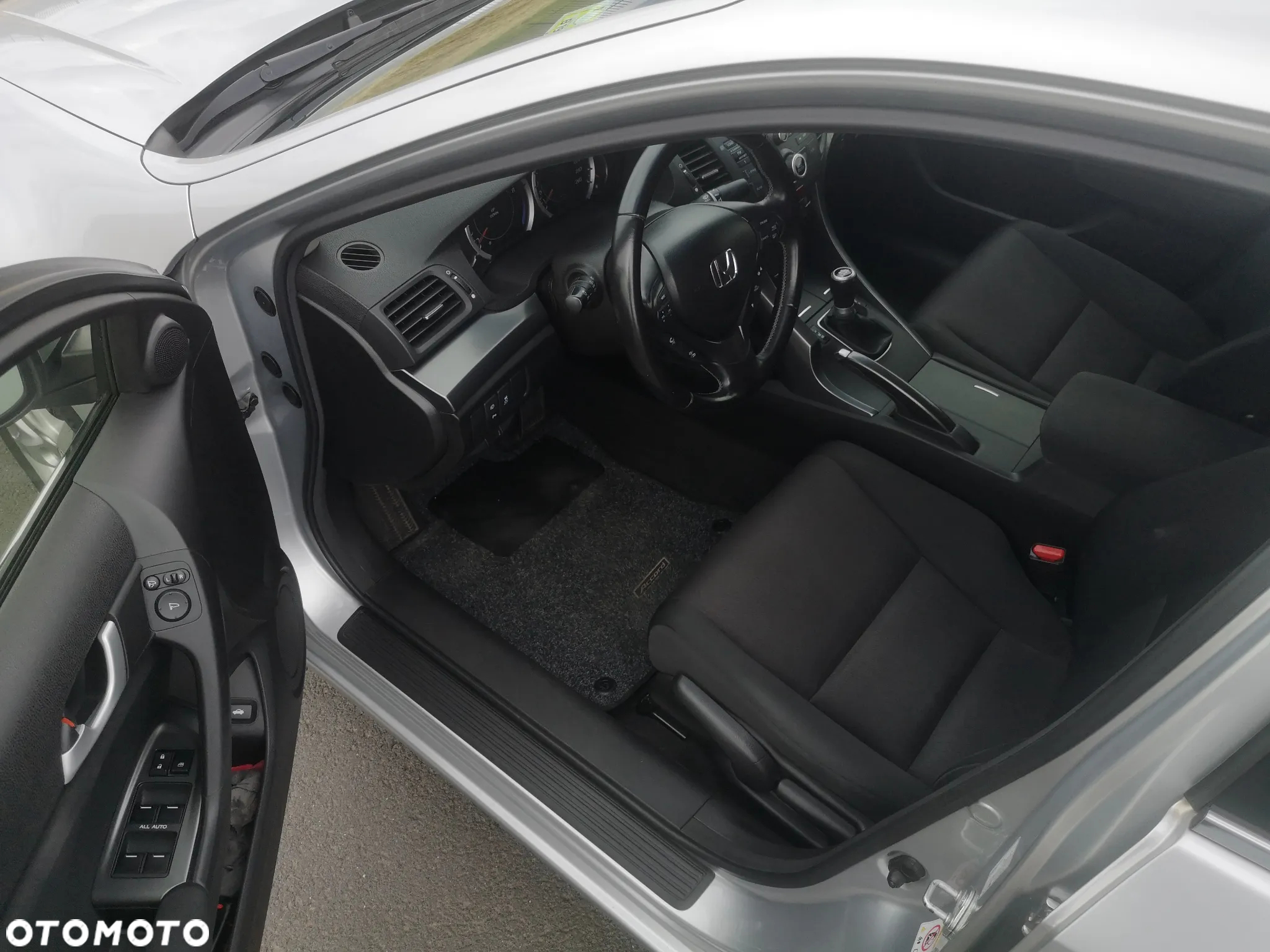 Honda Accord 2.0 Lifestyle - 11