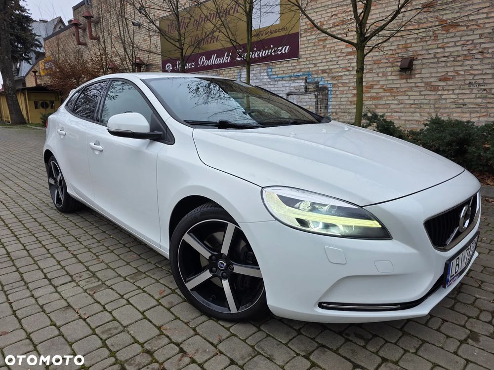 Volvo V40 D4 Geartronic RDesign - 4