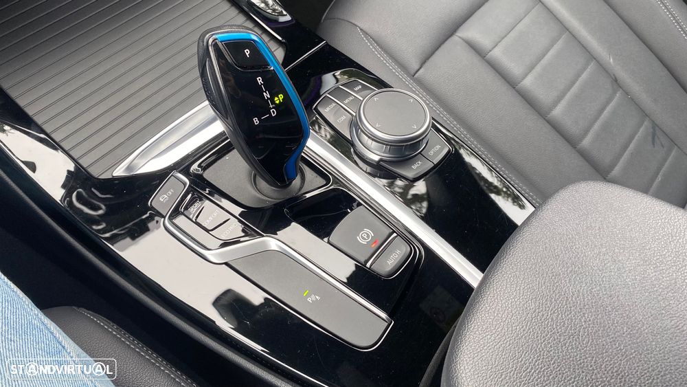 BMW iX3 Inspiring - 56
