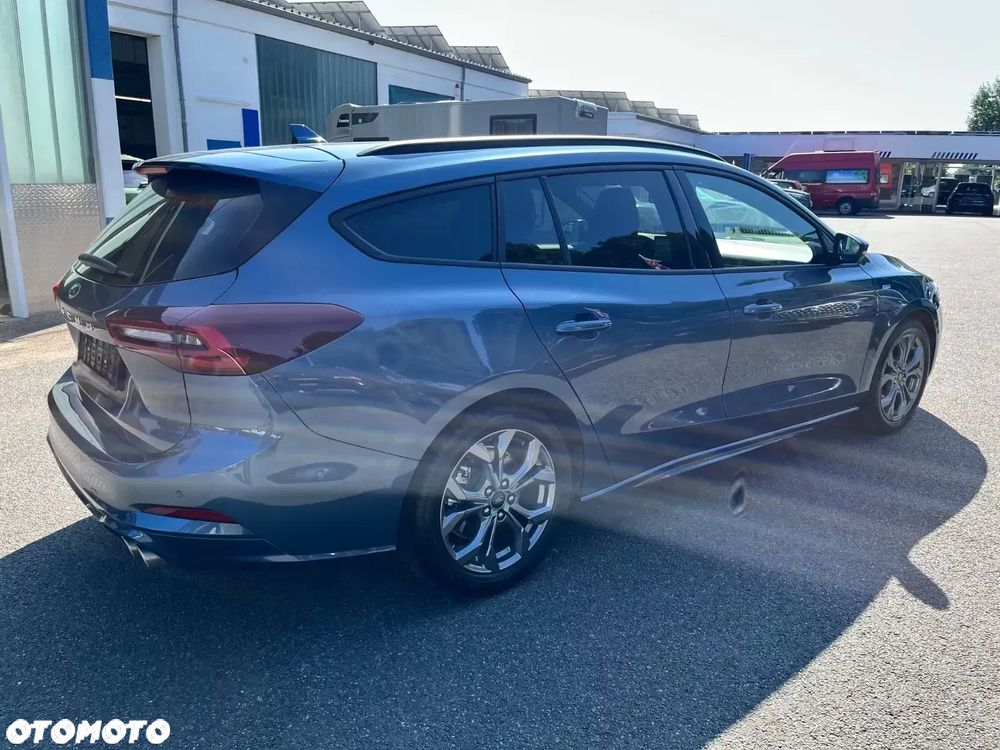 Ford Focus 1.0 EcoBoost mHEV ST-Line X - 6