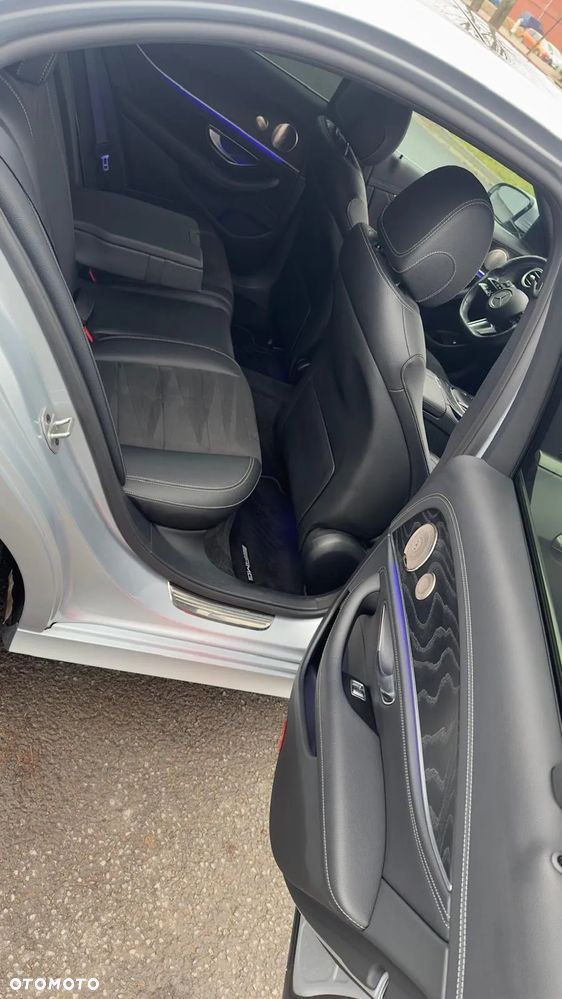 Mercedes-Benz Klasa E 300 d 4Matic 9G-TRONIC AMG Line - 30