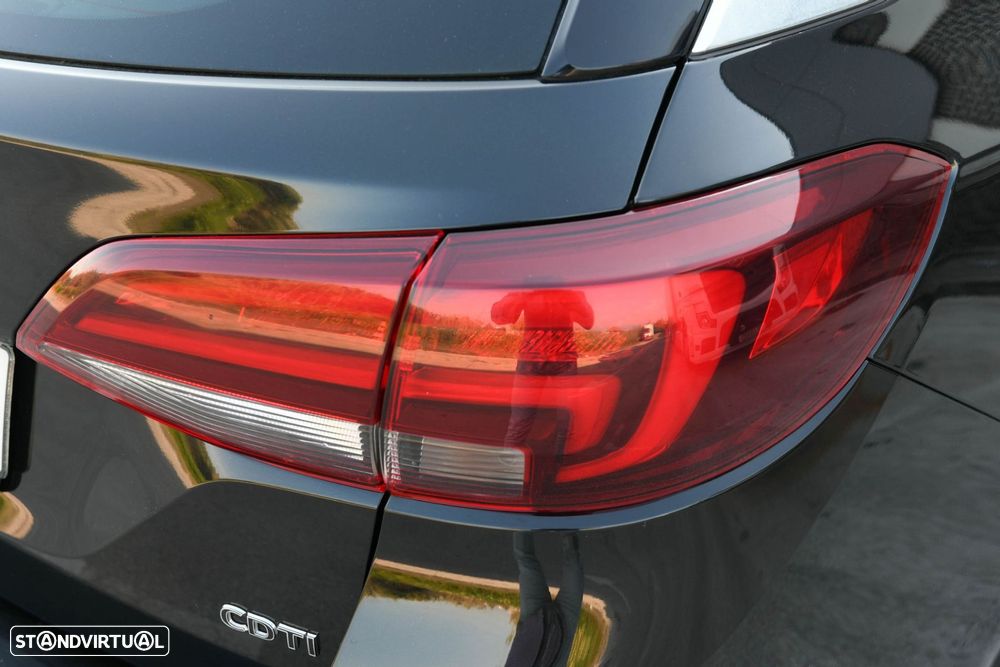 Opel Astra Sports Tourer 1.6 CDTi Executive S/S - 24