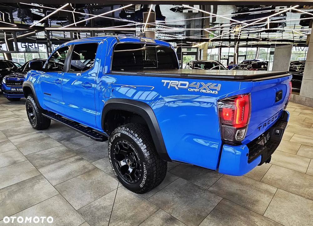 Toyota Tacoma - 7