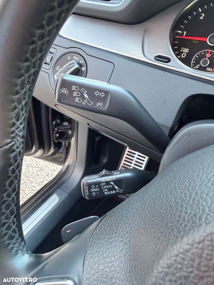 Volkswagen Passat CC 2.0 TDI DSG Exclusive - 26