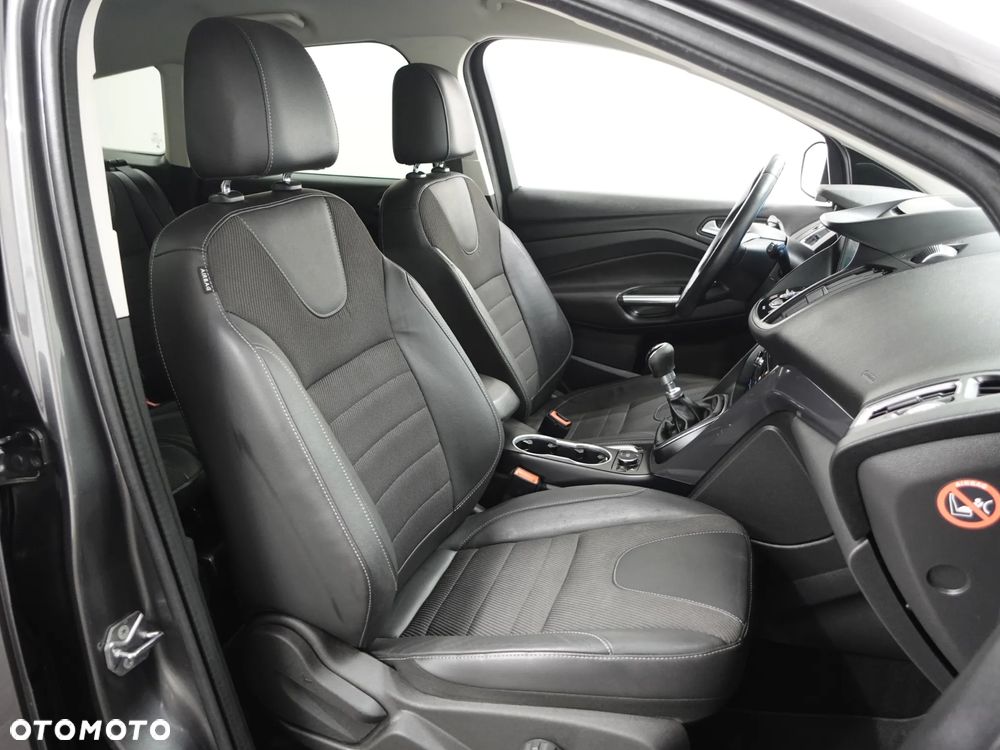 Ford Kuga 2.0 TDCi 4x4 Business Edition - 25