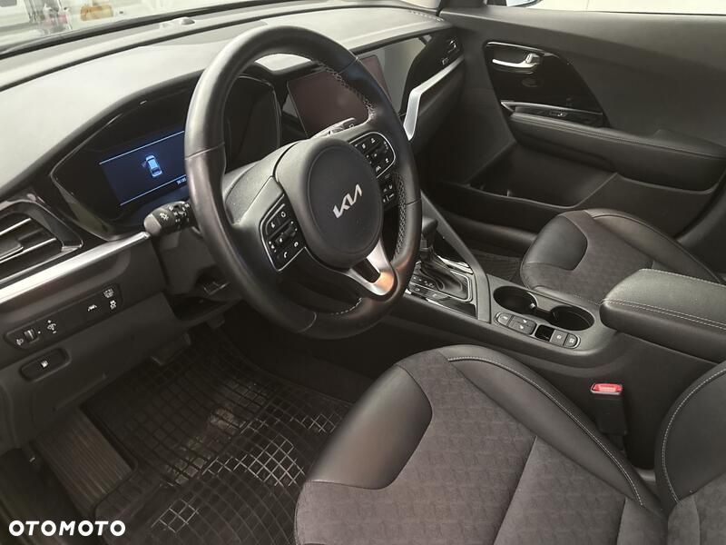 Kia Niro 1.6 GDI Hybrid Business Line - 10