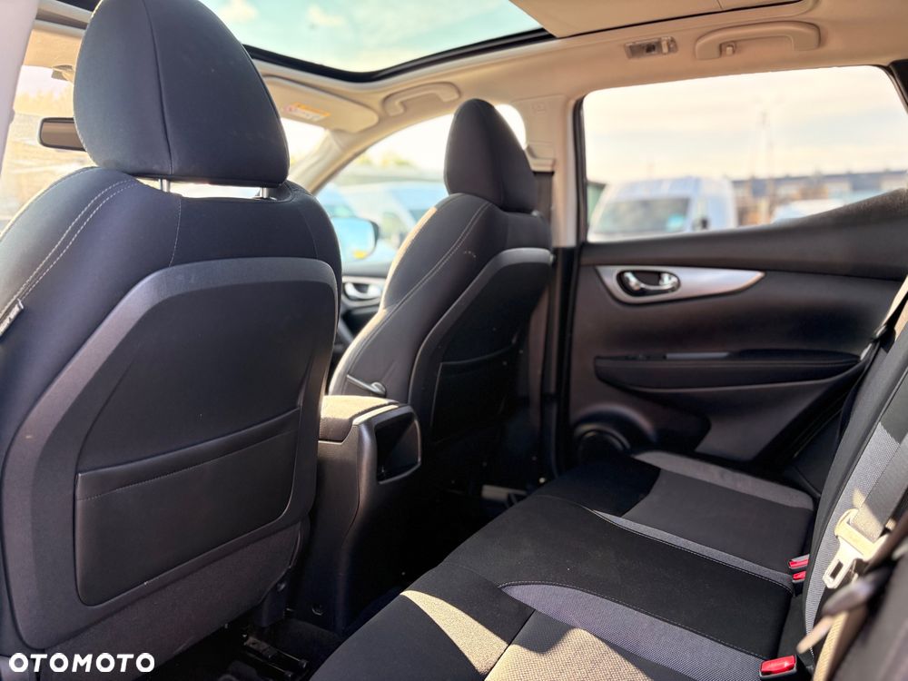Nissan Qashqai 1.5 dCi Tekna EU6 - 17