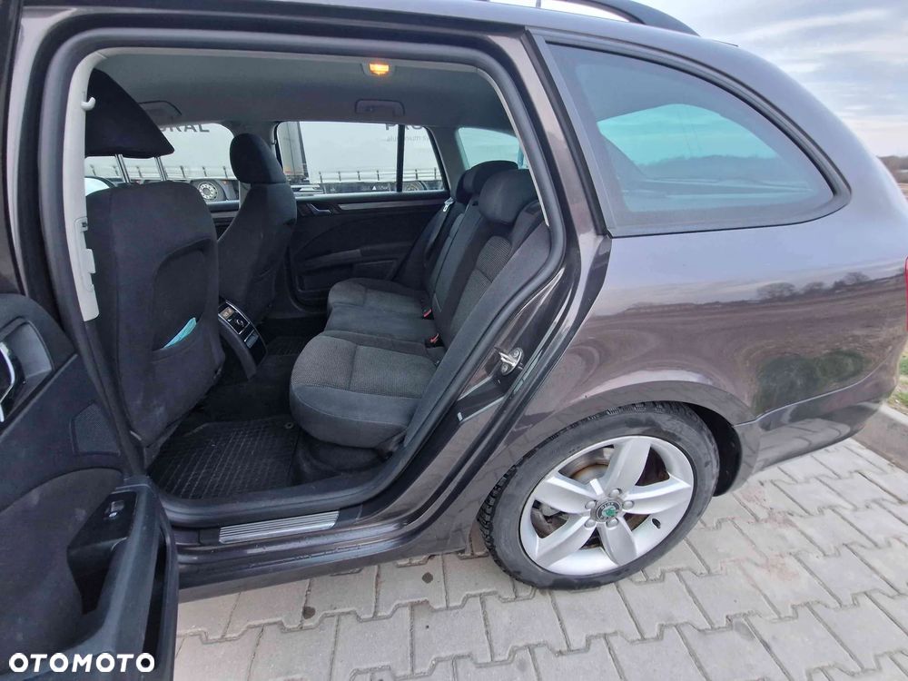 Skoda Superb 1.6 TDI GreenLine - 5