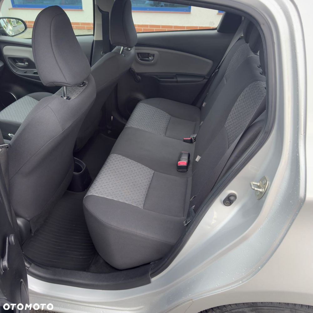 Toyota Yaris 1.4 D-4D Active - 10