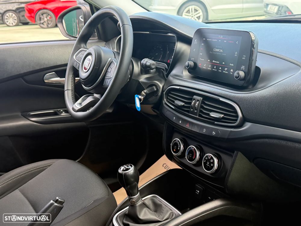 Fiat Tipo Station Wagon 1.3 M-Jet Street - 22