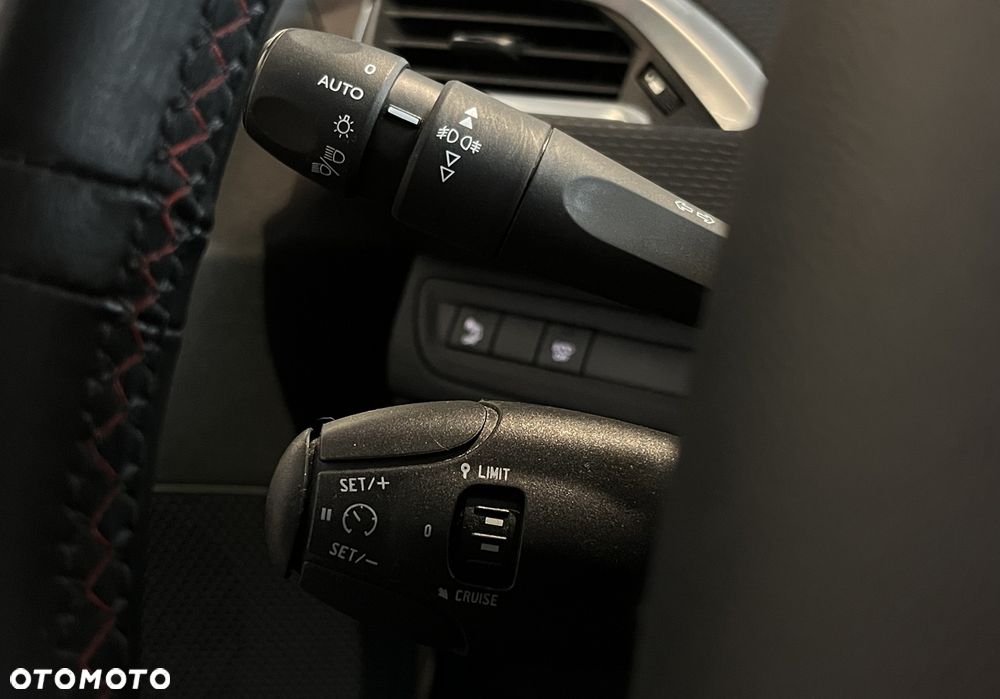 Peugeot 2008 PureTech 110 Stop&Start GT-Line Edition - 18