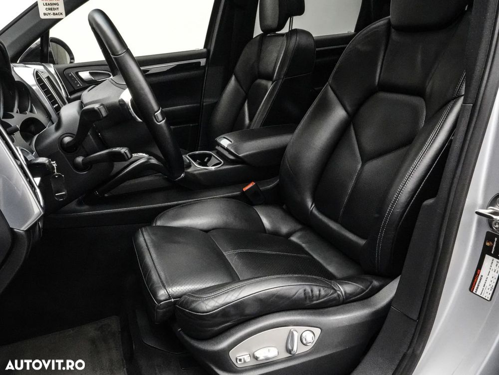 Porsche Cayenne 3.0 L V6 - 15