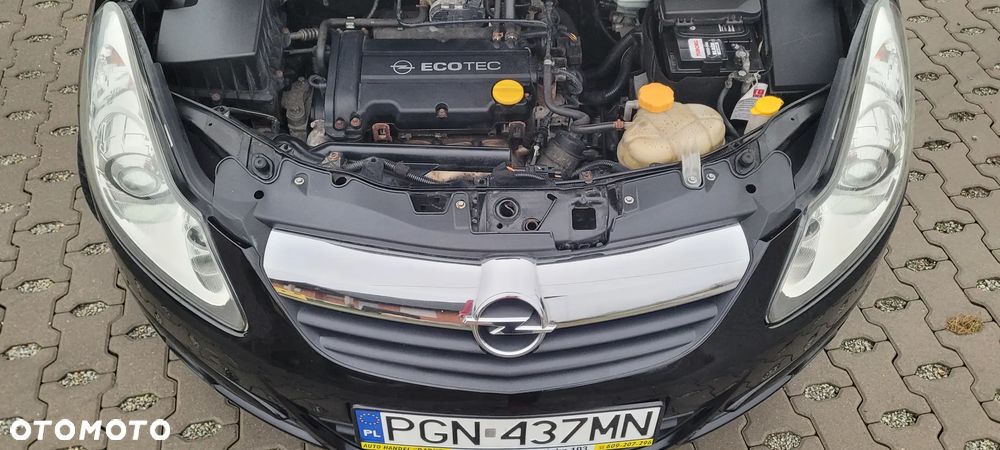 Opel Corsa 1.2 16V Limited Edition - 11