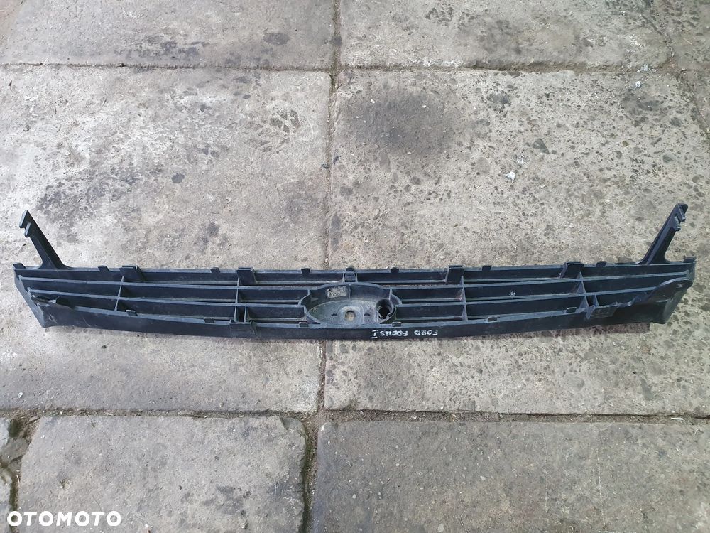 ATRAPA GRILL CZARNA 98AB8200ALW FORD FOCUS MK1 - 2