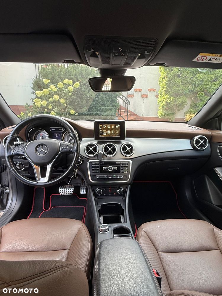 Mercedes-Benz CLA 200 d 7G-DCT - 25