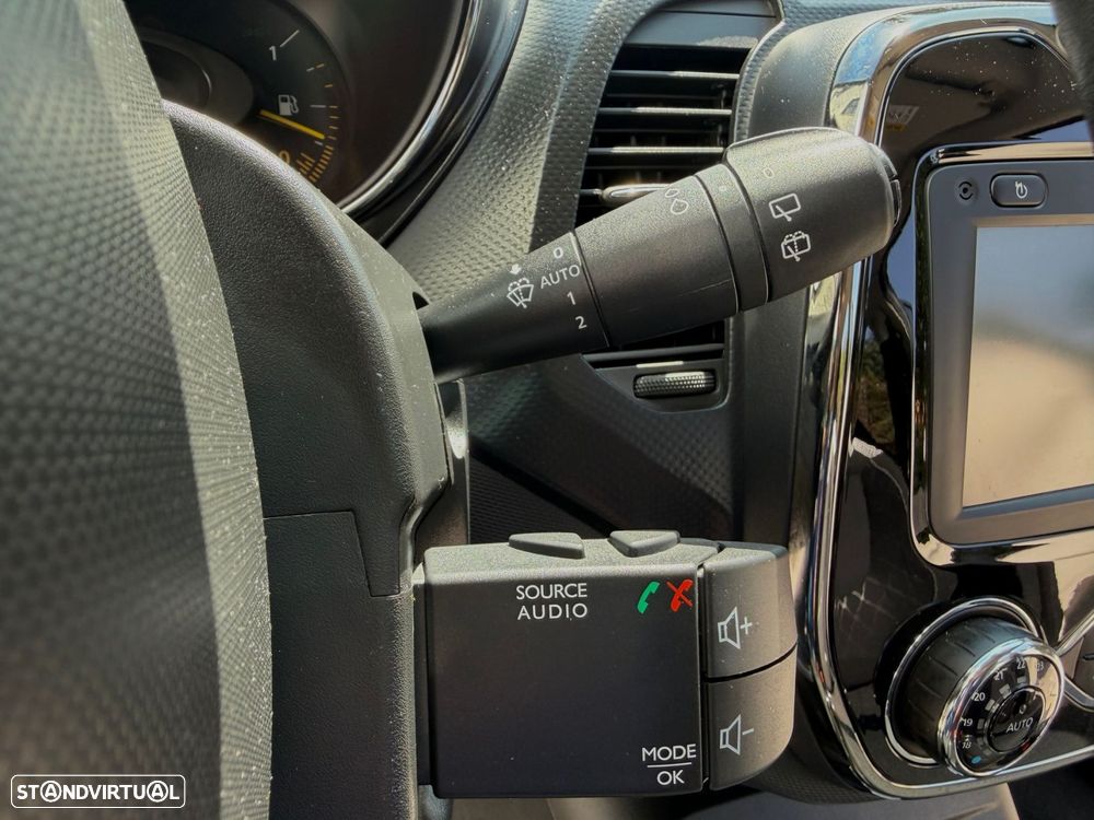Renault Captur - 31