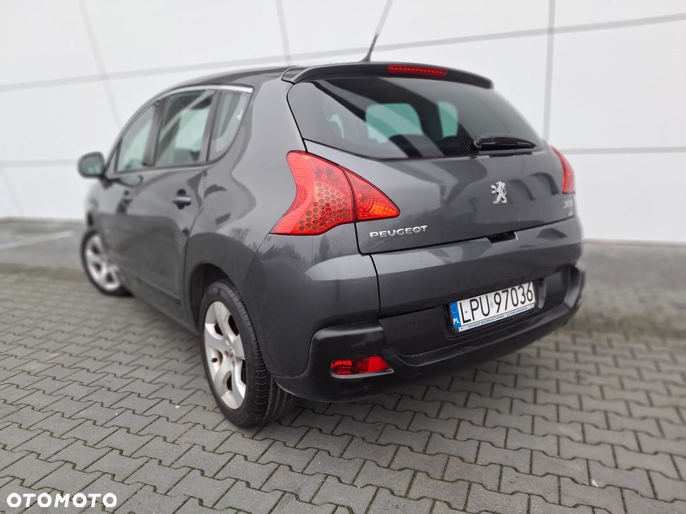 Peugeot 3008 HDi FAP 115 EGS6 Stop&Start Business-Line - 32