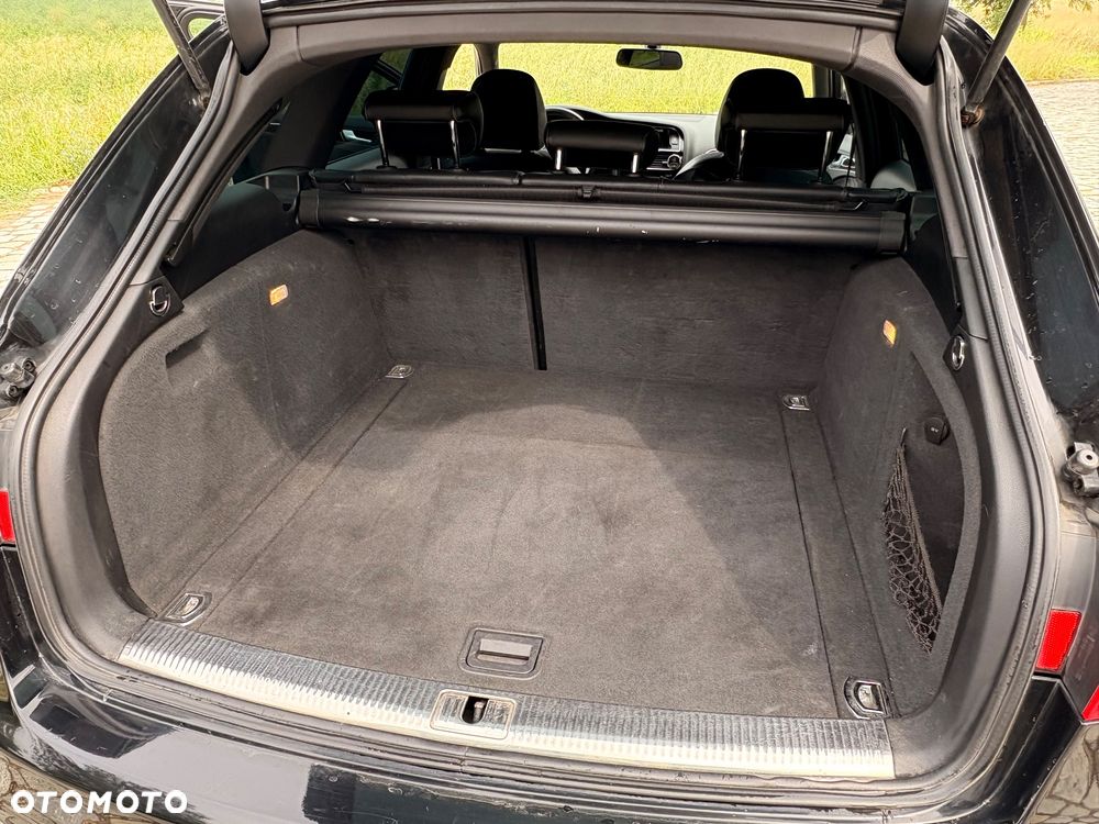 Audi A4 Avant 3.0 TDI Quattro S tronic - 11