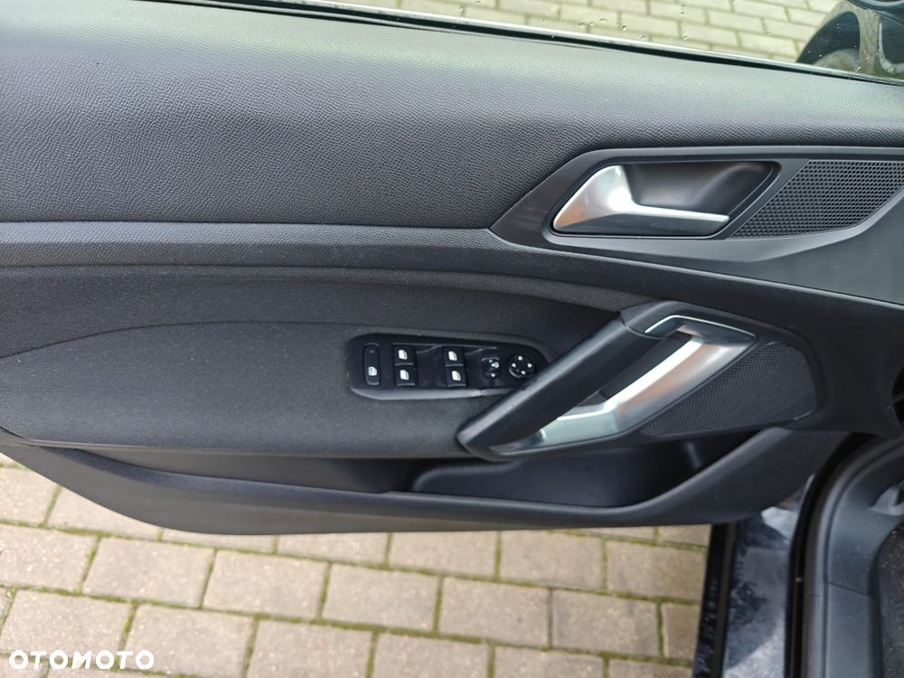 Peugeot 308 BlueHDi 120 Stop & Start Active - 19