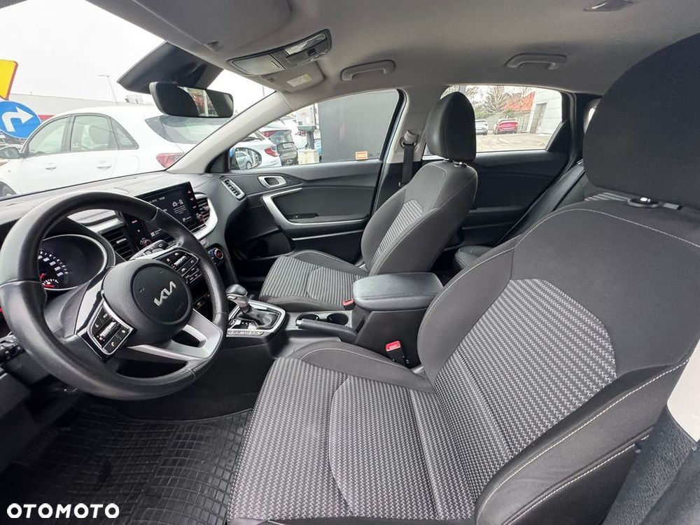 Kia Ceed 1.5 T-GDI M DCT - 10