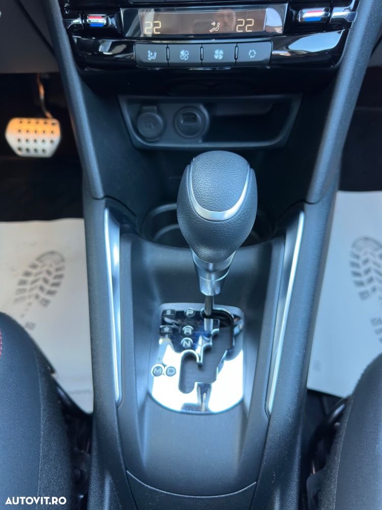 Peugeot 208 - 39
