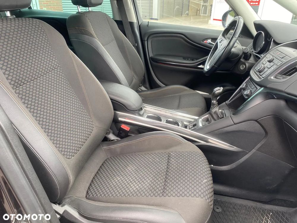 Opel Zafira - 2