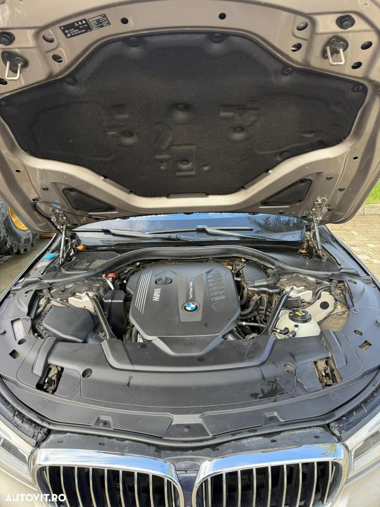 BMW Seria 7 730d xDrive - 8