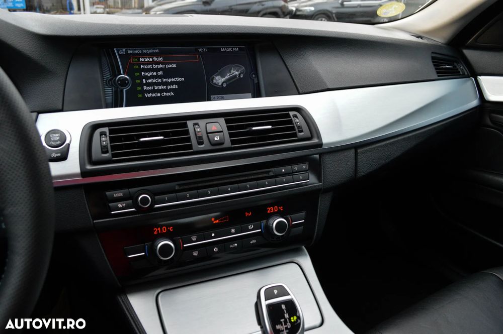 BMW Seria 5 520d Sport-Aut. - 28
