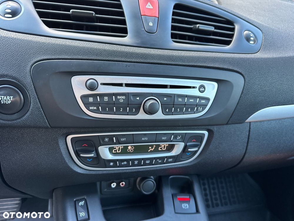Renault Grand Scenic 1.9 dCi Tech Run - 28