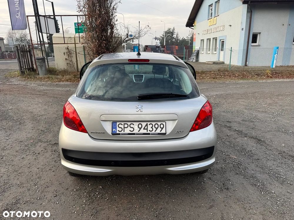 Peugeot 207 - 9