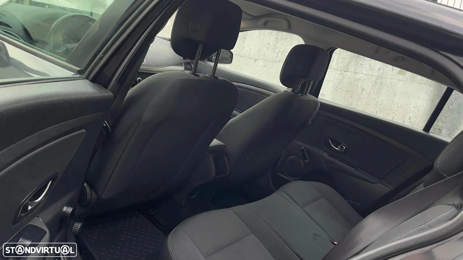 Renault Mégane Sport Tourer 1.5 dCi Dynamique SS - 25