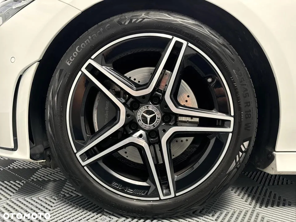 Mercedes-Benz CLA 200 d AMG Line 8G-DCT - 9