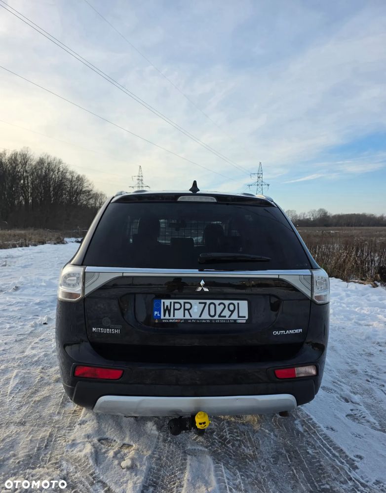 Mitsubishi Outlander 2.2 DID Instyle Navi - 4