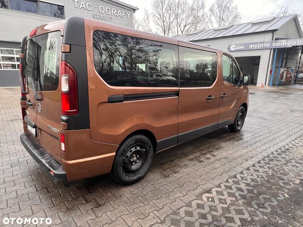 Opel Vivaro 2016 photo 2