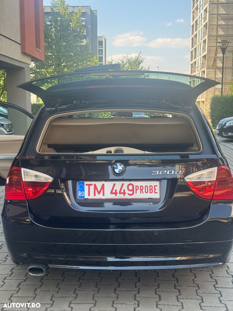 BMW Seria 3 320d DPF Touring Aut. - 8