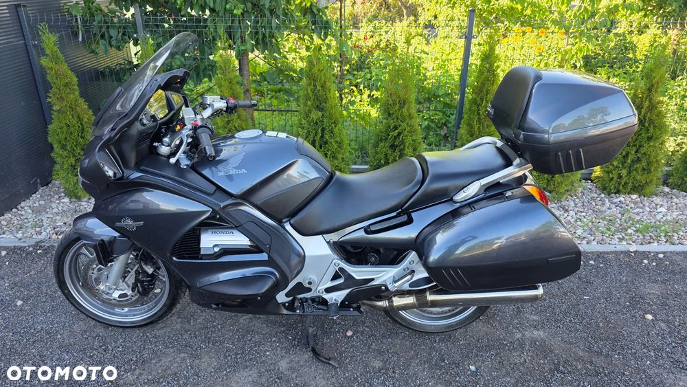 Honda ST - 23