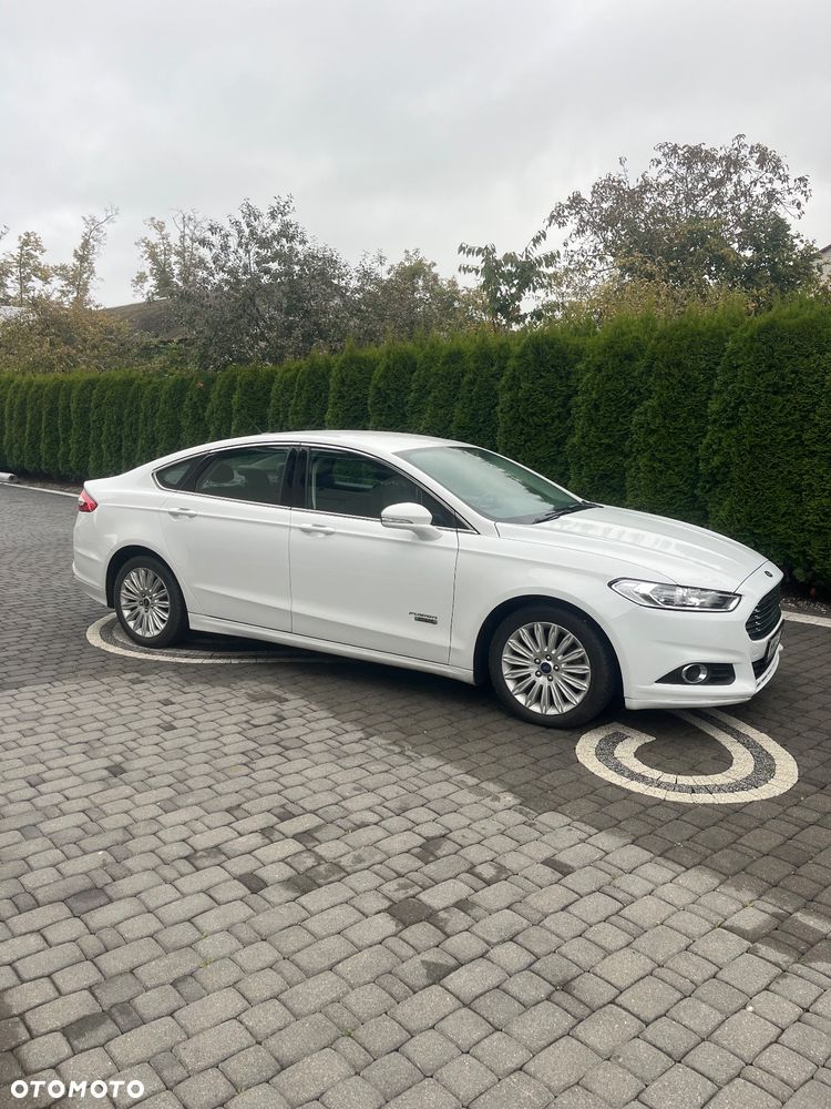 Ford Fusion - 6