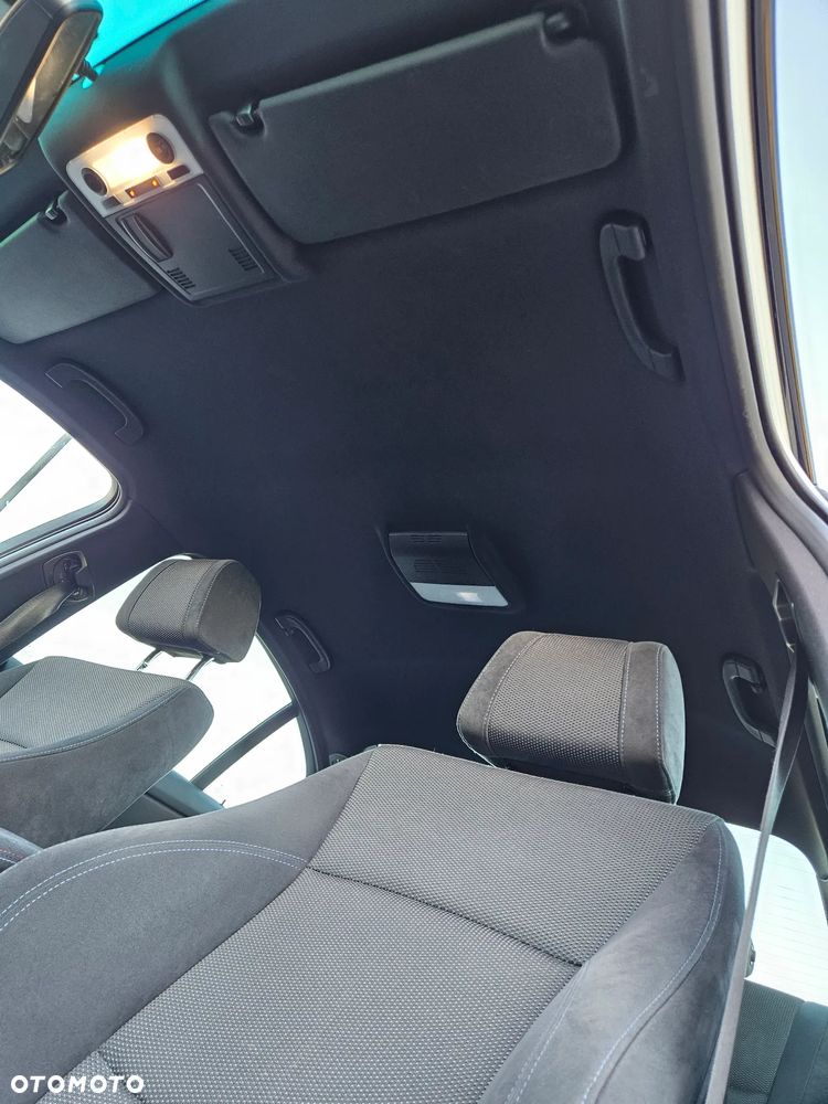 BMW Seria 3 318d M Sport EU6 - 26