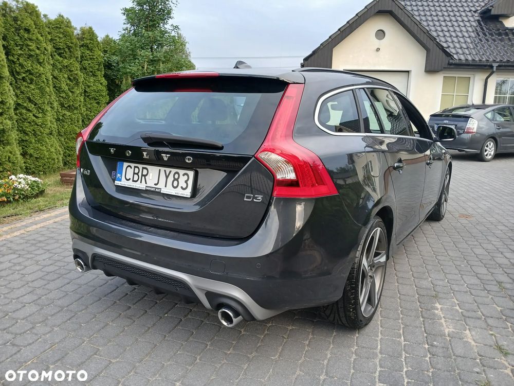 Volvo V60 D3 R-Design Momentum - 10