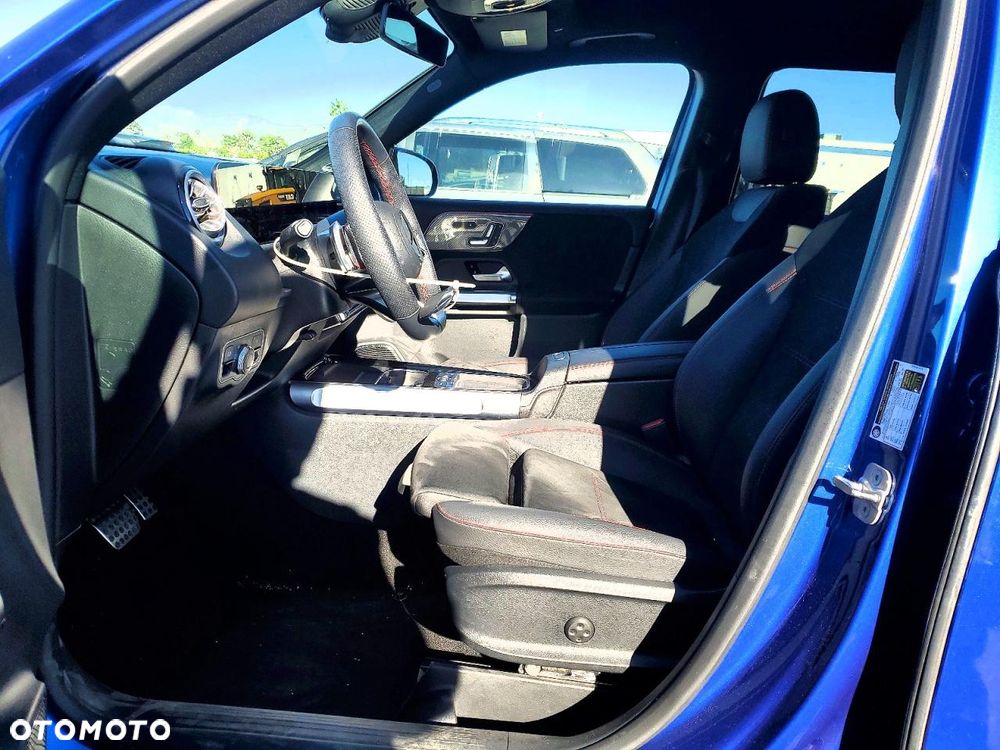 Mercedes-Benz GLB 250 4-Matic 8G-DCT - 7