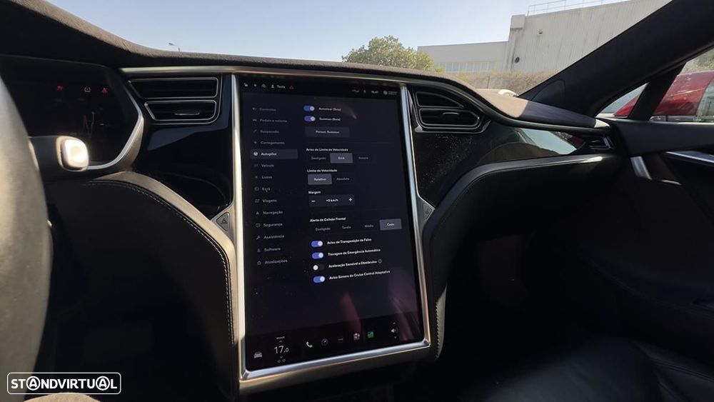 Tesla Model S 85D - 31