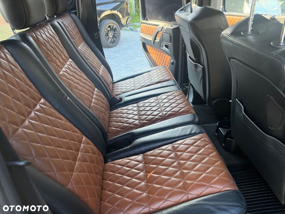 Mercedes-Benz Klasa G 63 AMG AMG SPEEDSHIFT 7G-TRONIC - 15