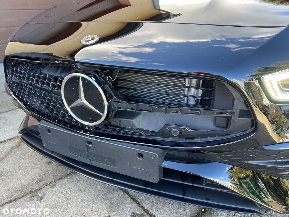 Mercedes-Benz CLA - 4