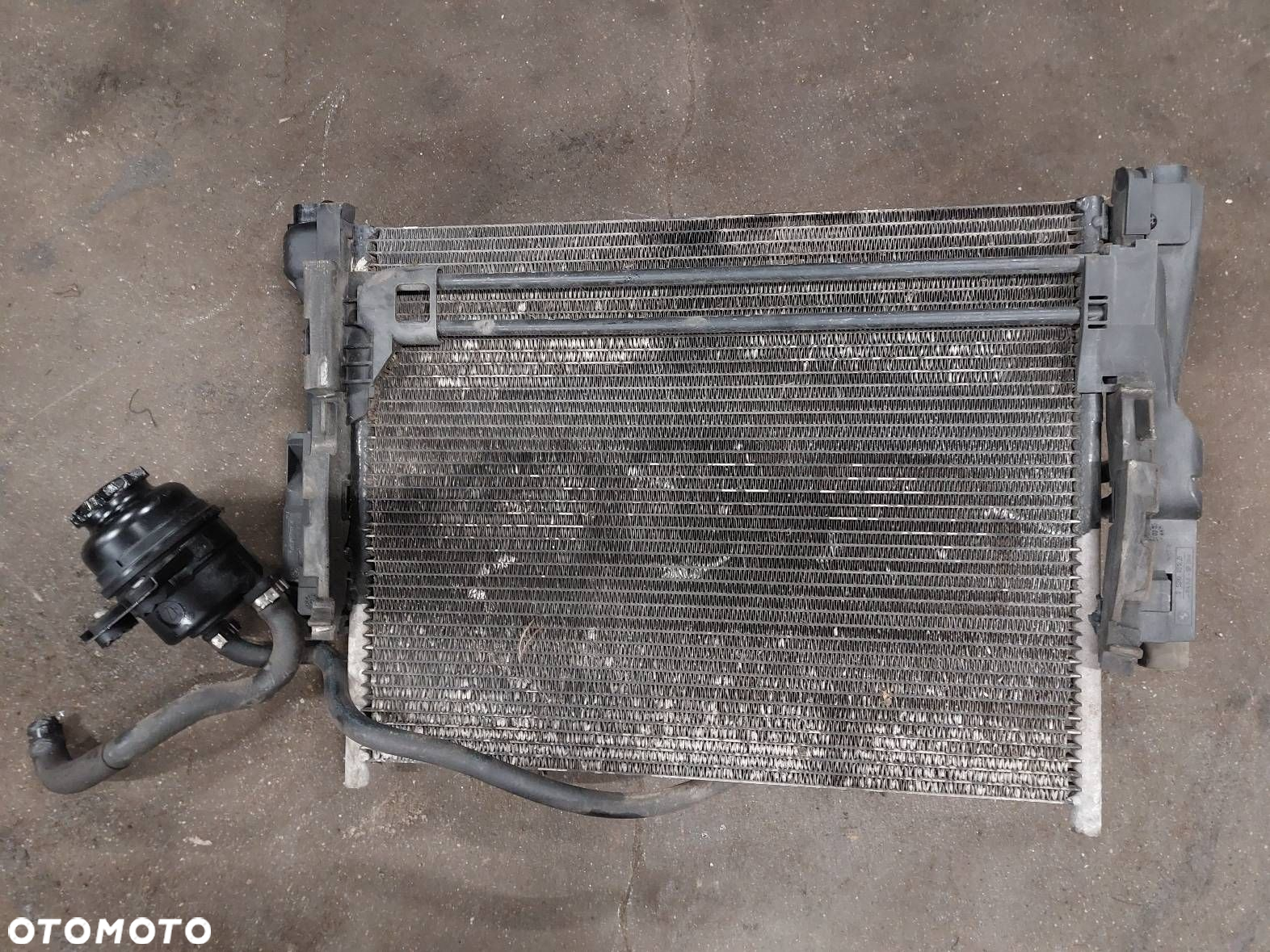 CHŁODNICA KLIMATYZACJI CHŁODNICA WSPOMAGANIA BMW E46 316i 1.8 8377614 - 2